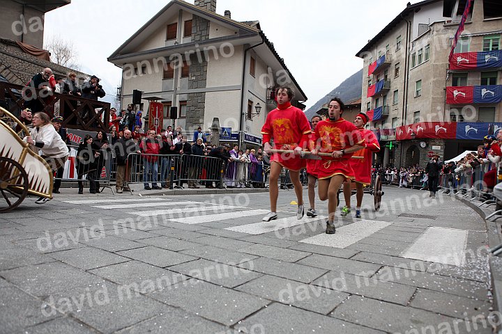 Gara delle Bighe 2011-7883.jpg